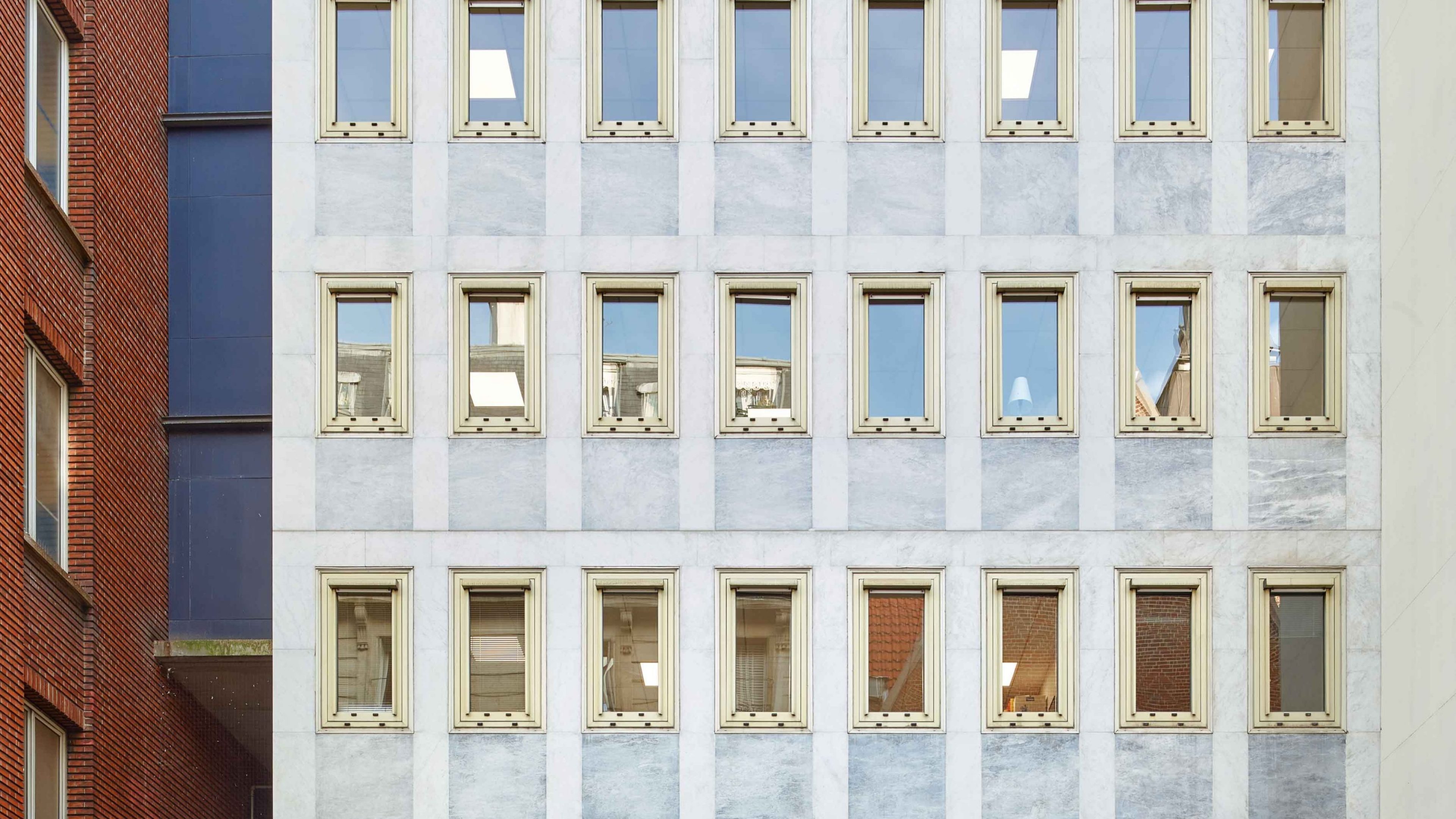 Paris_Rue Mederic_Exterieur BD-9