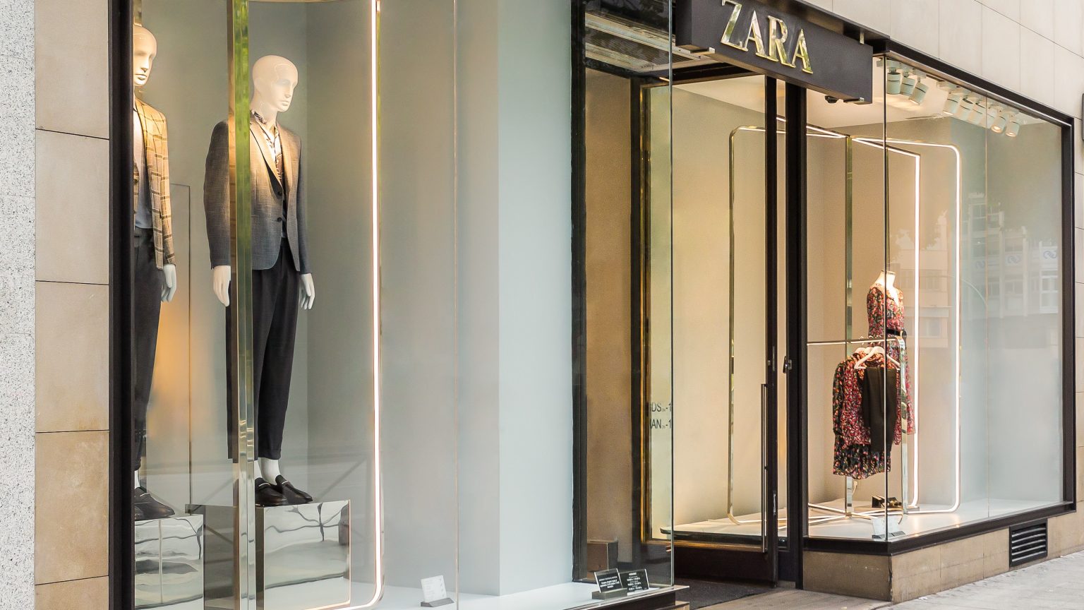 palma_de_mallorca-av._alexandre_rosello_26-tienda_zara_web.011