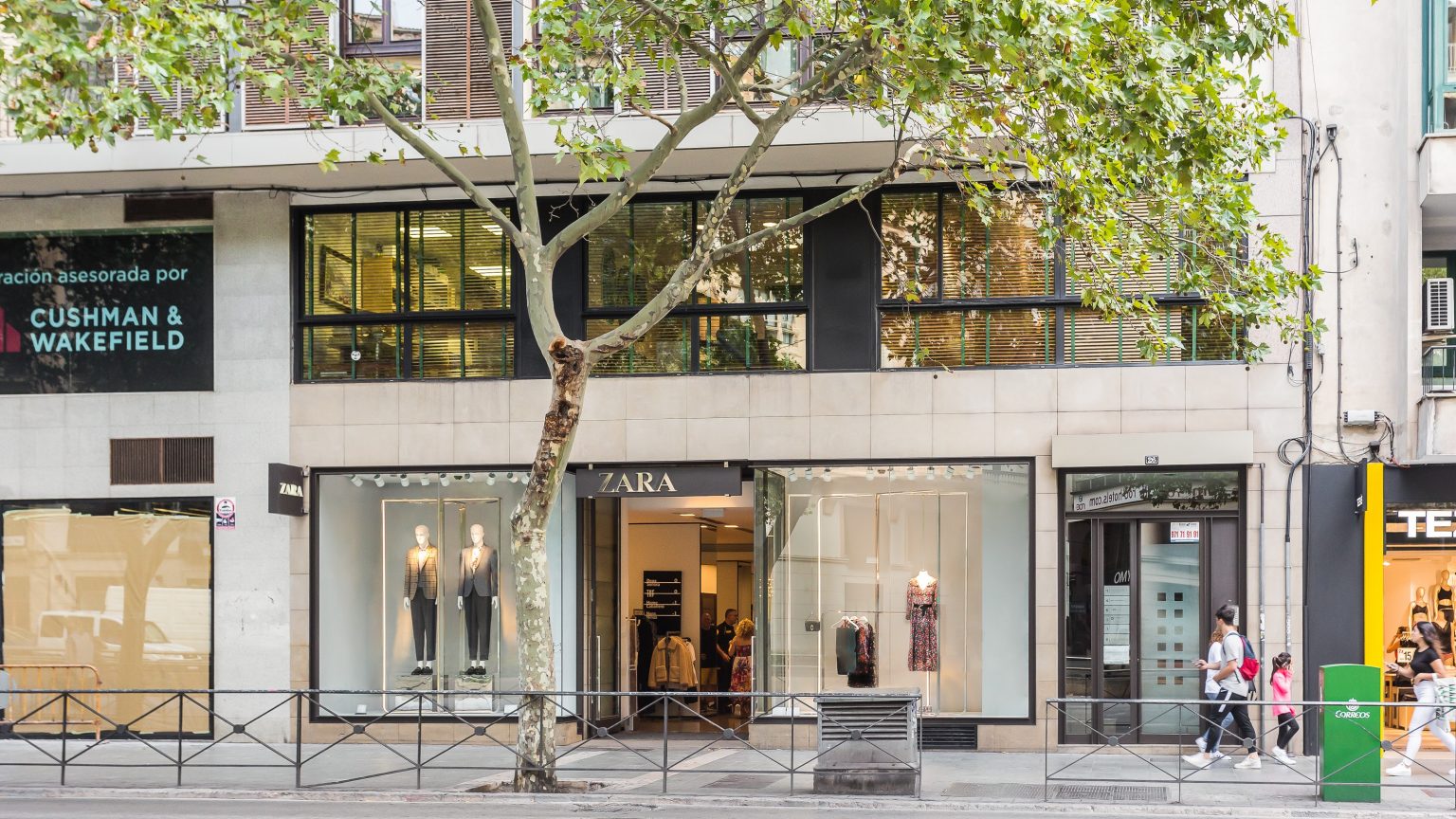 palma_de_mallorca-av._alexandre_rosello_26-tienda_zara_web.013