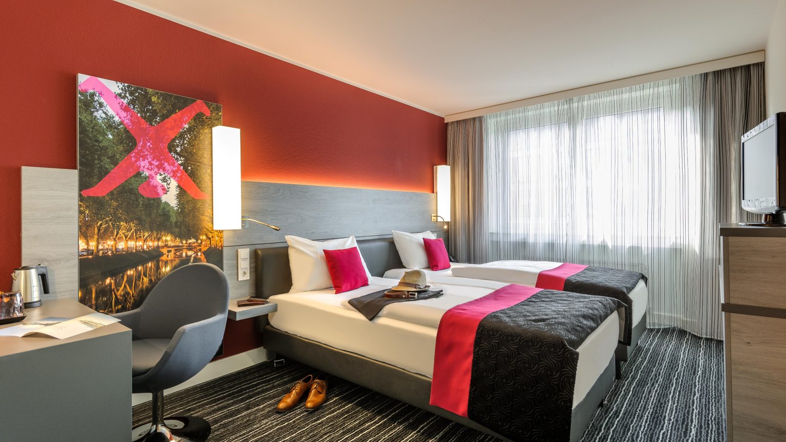 DUS_Mercure_9302_Twin
