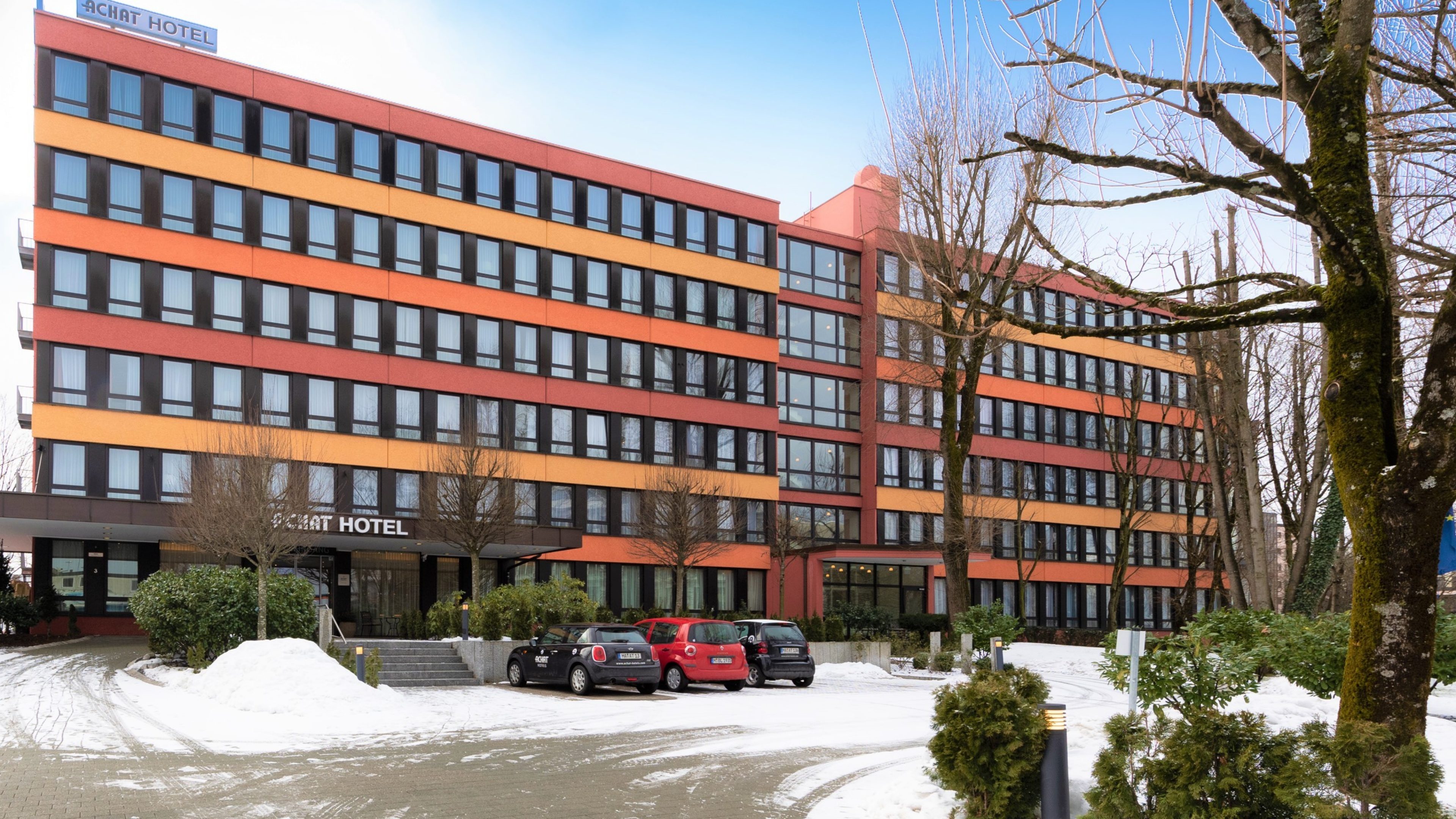muenchen_perchtingerstrasse_achathotel_aussen-7003